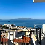 Seascape Vista, Luxury Seaview * סרנדה